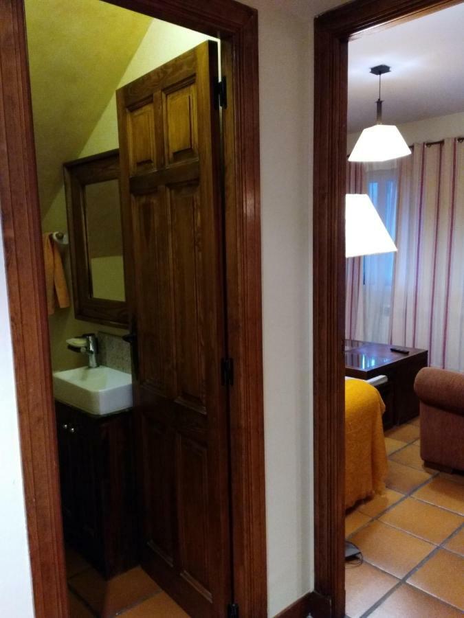 La Majada De Alameda Villa Alameda del Valle ภายนอก รูปภาพ